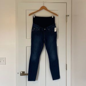 Gap full panel maternity jeans size 26/2 short